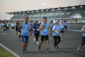 BIB: 5030, 52772, 50839, 52307, 50870, 83395, 83399, 53170
                            <button type="button" onclick="openModal(10464624)" class="btn btn-primary btn-sm float-right btn-popup" data-toggle="modal" data-target=".modal-high-quality">
                        <i class="fas fa-shopping-cart"></i> Add to Cart
                    </button>
                                            <button type="button" onclick="isThisMe(10464624, true)" class="btn btn-success btn-sm float-right btn-popup btn-isme hidden" data-toggle="tooltip" data-placement="bottom" title="นี่คือรูปของคุณใช่ไหม คลิกที่นี่เพื่อเอาเข้าอัลบั้ม">
                        <i class="fas fa-plus"></i> Add to album
                    </button>
                    <button type="button" onclick="isThisMe(10464624, false)" class="btn btn-warning btn-sm float-right btn-popup btn-isnotme hidden">
                        <i class="fas fa-ban"></i> Remove from album
                    </button>